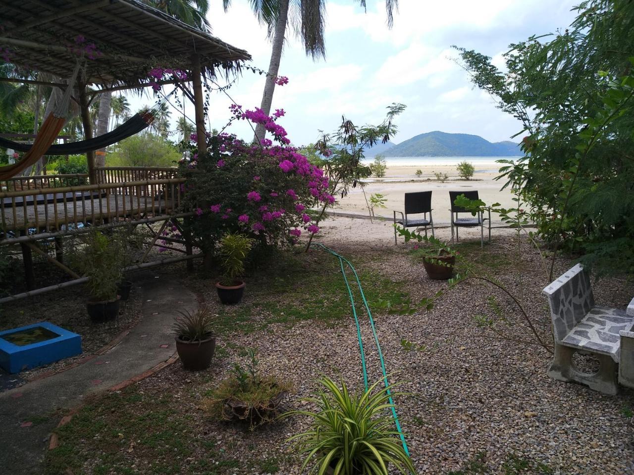 Willa Right On The Beach House Taling Ngam Beach Zewnętrze zdjęcie